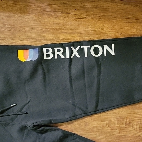 NWT Men's Black Brixton "Alton Line Fleece Jogger" comes in various sizes - Picture 2 of 7